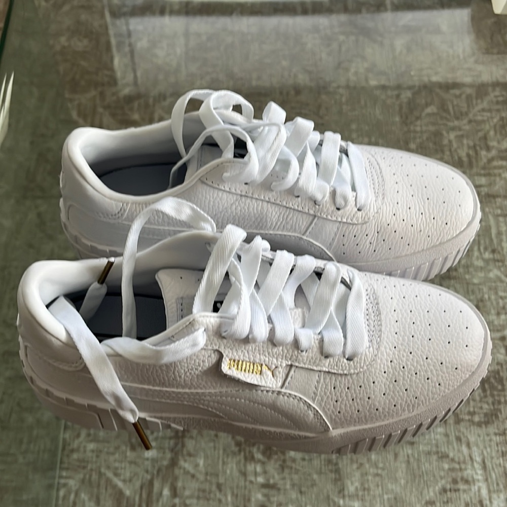 Women Puma Cali Wn’s White with Gold Size 7.5 - Picture 3 of 6